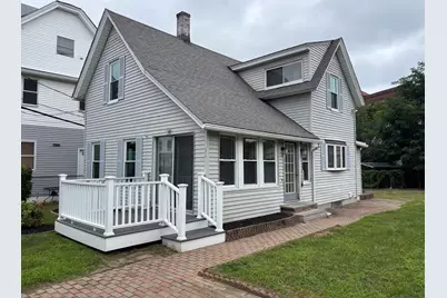 31 Woodward St, Worcester, MA 01610 - Photo 1