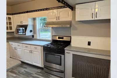 31 Woodward St, Worcester, MA 01610 - Photo 15