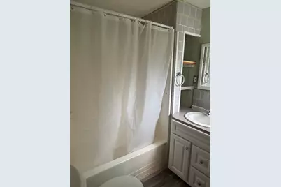 31 Woodward St, Worcester, MA 01610 - Photo 17