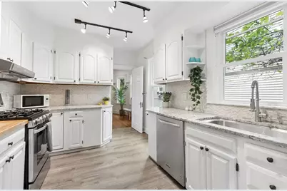 215 Crafts Rd #2, Brookline, MA 02467 - Photo 5