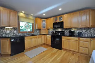 32 Brenda Ave, East Bridgewater, MA 02333 - Photo 11