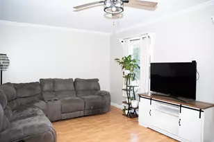512 Prescott St, New Bedford, MA 02745 - Photo 11