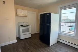 54 Hamilton Ave, Lynn, MA 01902 - Photo 9