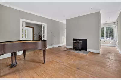 35 Leominster Rd, Lunenburg, MA 01462 - Photo 5