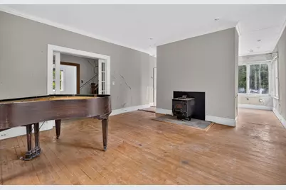 35 Leominster Rd, Lunenburg, MA 01462 - Photo 5