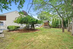 27 Corey St, Randolph, MA 02368 - Photo 5