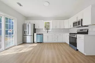 62 Noonan St, Mansfield, MA 02048 - Photo 5