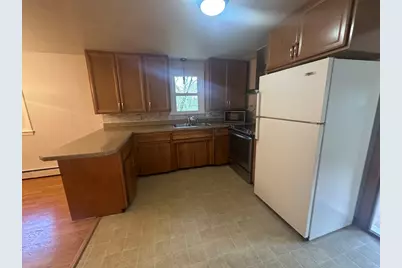 242-244 Highland St #2, Northbridge, MA 01534 - Photo 5