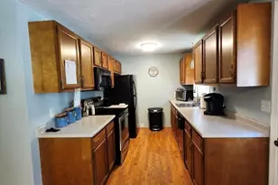 10 Concord Rd, Millbury, MA 01527 - Photo 9