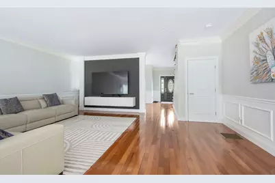 257 Prospect St, Auburn, MA 01501 - Photo 7