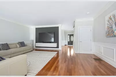 257 Prospect St, Auburn, MA 01501 - Photo 7