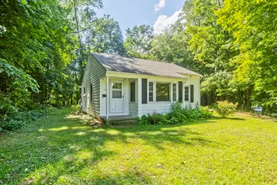 40 Hadley St, South Hadley, MA 01075 - Photo 3
