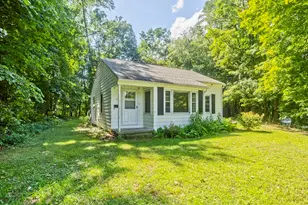 40 Hadley St, South Hadley, MA 01075 - Photo 3