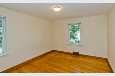 40 Hadley St, South Hadley, MA 01075 - Photo 17