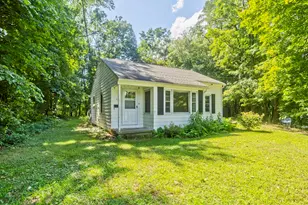 40 Hadley St, South Hadley, MA 01075 - Photo 3