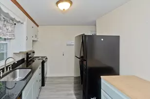 40 Hadley St, South Hadley, MA 01075 - Photo 13