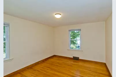 40 Hadley St, South Hadley, MA 01075 - Photo 17