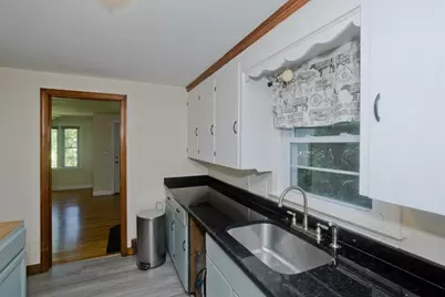 40 Hadley St, South Hadley, MA 01075 - Photo 15