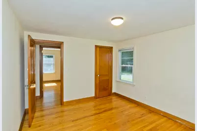 40 Hadley St, South Hadley, MA 01075 - Photo 19