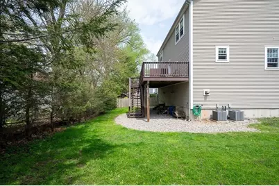 82 Valmor St, Worcester, MA 01604 - Photo 21
