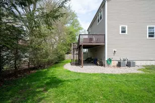 82 Valmor St, Worcester, MA 01604 - Photo 21
