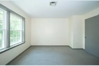 82 Valmor St, Worcester, MA 01604 - Photo 17