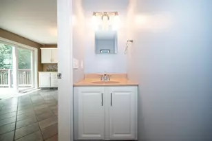 82 Valmor St, Worcester, MA 01604 - Photo 13