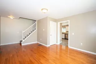 82 Valmor St, Worcester, MA 01604 - Photo 11