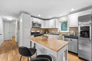 19 W Sigourney St, Lynn, MA 01905 - Photo 7