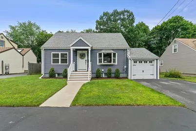 19 W Sigourney St, Lynn, MA 01905 - Photo 3