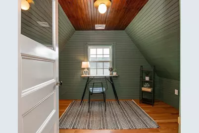 20 Hillside Ave, Medford, MA 02155 - Photo 33