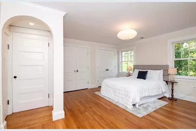 20 Hillside Ave, Medford, MA 02155 - Photo 27