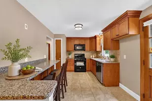 38 Paulson Dr, Burlington, MA 01803 - Photo 13