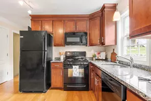 8 Bradley Dr, Groton, MA 01450 - Photo 7
