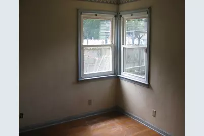 86 Pheland St, Springfield, MA 01109 - Photo 9