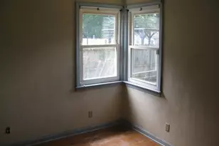86 Pheland St, Springfield, MA 01109 - Photo 9