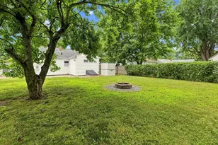 56 Hacker St, Fairhaven, MA 02719 - Photo 19