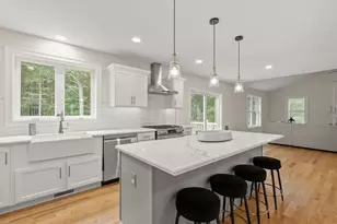 128 Thomas St, Middleborough, MA 02346 - Photo 15