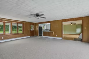 52 Kendall St, Granby, MA 01033 - Photo 9