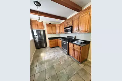 34 Rotch St, New Bedford, MA 02717 - Photo 25