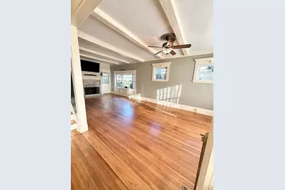 34 Rotch St, New Bedford, MA 02717 - Photo 13