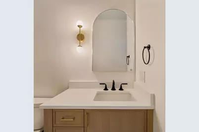 21 South Waverly #21, Boston, MA 02135 - Photo 17