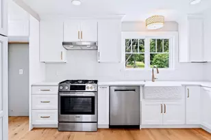 10 Vesper Ave, Falmouth, MA 02540 - Photo 13