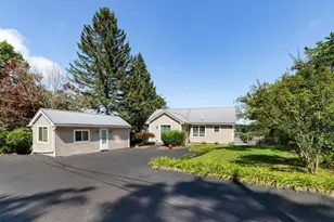 214 Echo Cove Rd, Hamilton, MA 01982 - Photo 3
