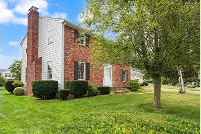 44 Pennsylvania Ave., Reading, MA 01867 - Photo 3