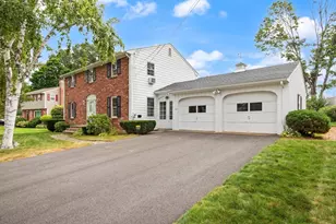 44 Pennsylvania Ave, Reading, MA 01867 - Photo 1