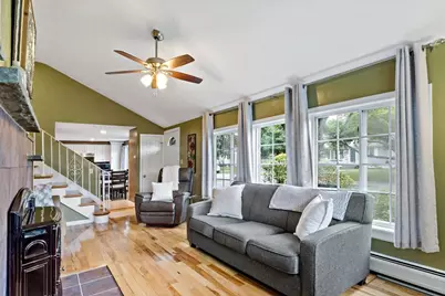 124 Watuppa Ave, Somerset, MA 02726 - Photo 3
