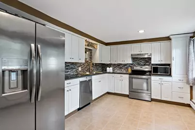 124 Watuppa Ave, Somerset, MA 02726 - Photo 7