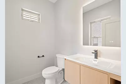 17 Princeton St #1A, Boston, MA 02128 - Photo 9