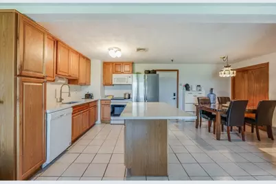77 Bennington St #508, Revere, MA 02151 - Photo 3